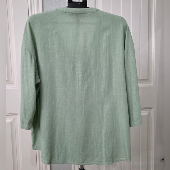 Mint Green Lace-Up Linen Shirt - Picture 2 of 4